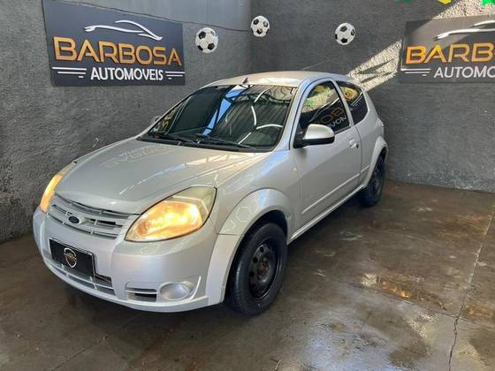 FORD KA 1.0 MPI 8V FLEX 2P MANUAL FORD KA 1.0 MPI 8V FLEX 2P MANUAL